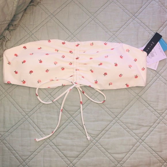 O'Neill Other - O’Neill floral bikini top (XXL)